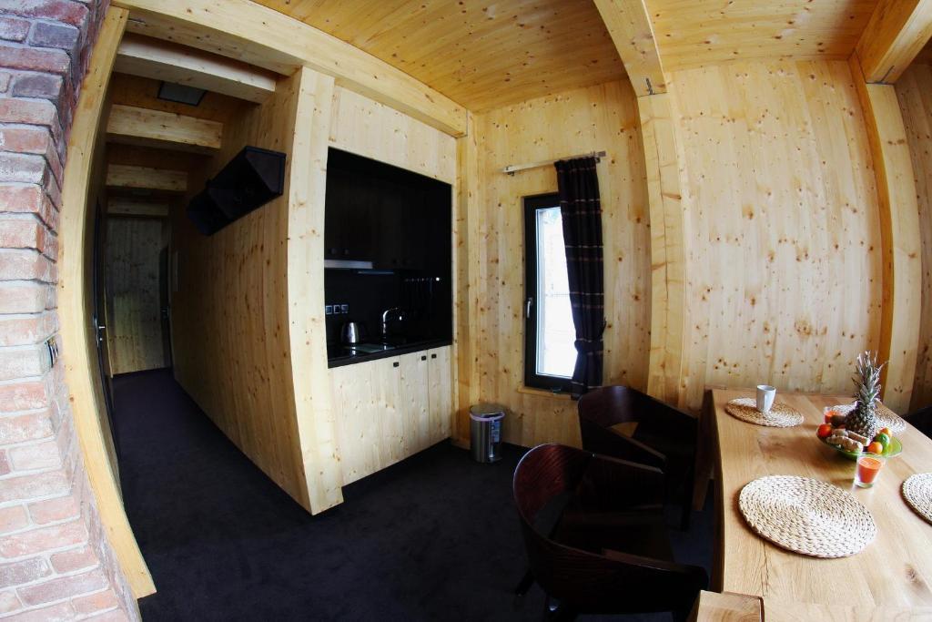 Krakonosova Dilna "Woodhaus" Aparthotel Špindlerŭv Mlýn Rom bilde